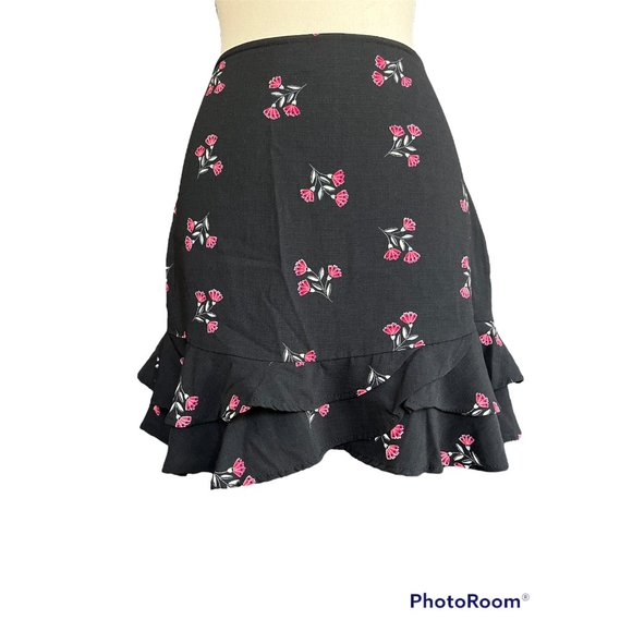 Urban Outfitters Black with Pink Floral Skirt, Womens Size S - Picture 2 of 4
